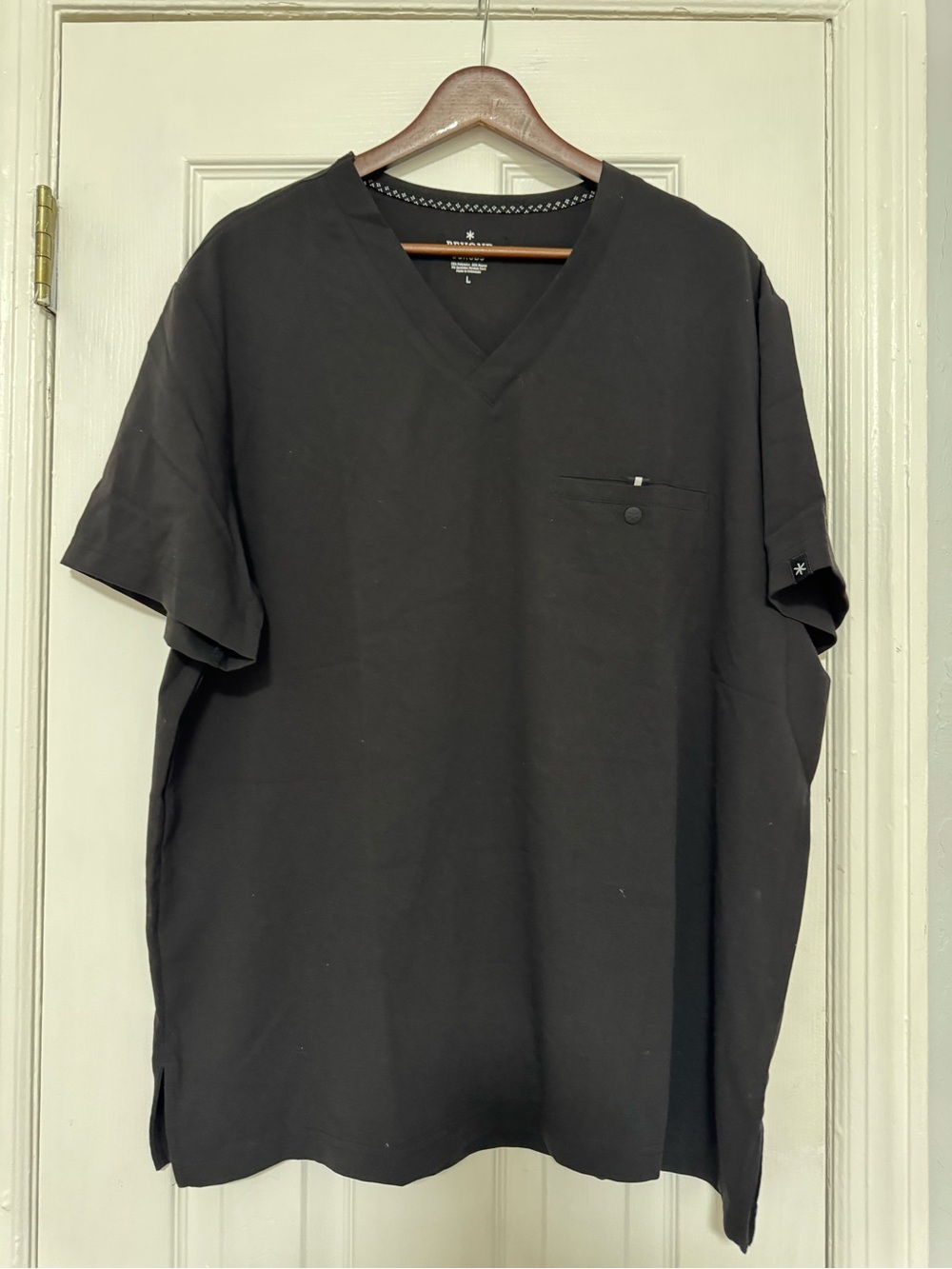 Beyond Scrubs Black Scrub Top L NWT